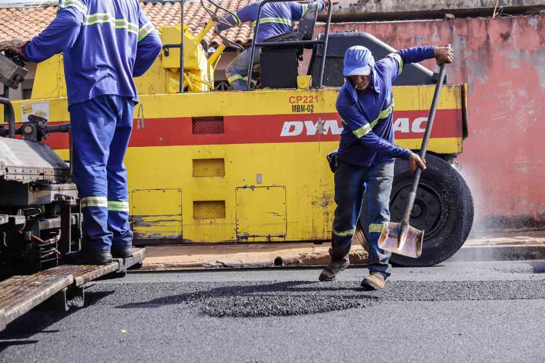 Mais de 1.600 vias de 120 bairros já foram beneficiadas; meta do Programa Ribeirão Mobilidade é alcançar 700 km até o final de 2023