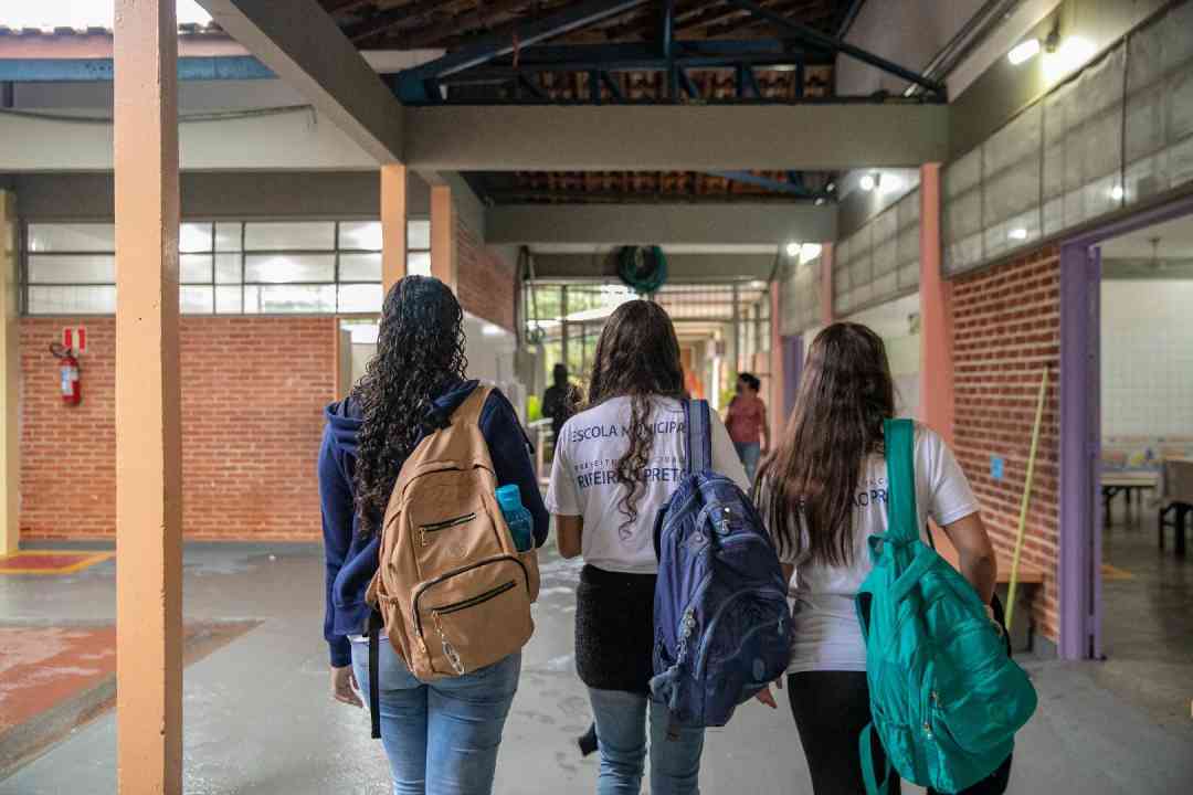 Inscrições para 2024 da Educação de Jovens e Adultos começam nesta sexta-feira