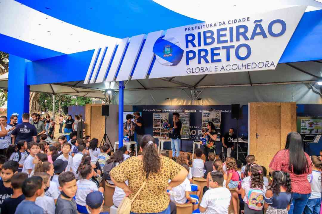 Rede municipal de ensino participa da 22ª Feira Internacional do Livro de Ribeirão Preto