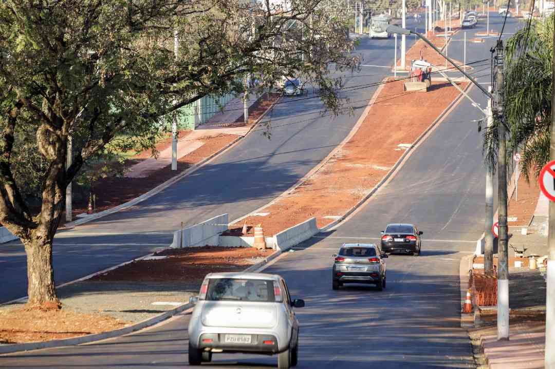 Trecho ficou interditado para construção de uma ponte; obra faz parte do último eixo do corredor Norte-Sul, que será inaugurado em janeiro