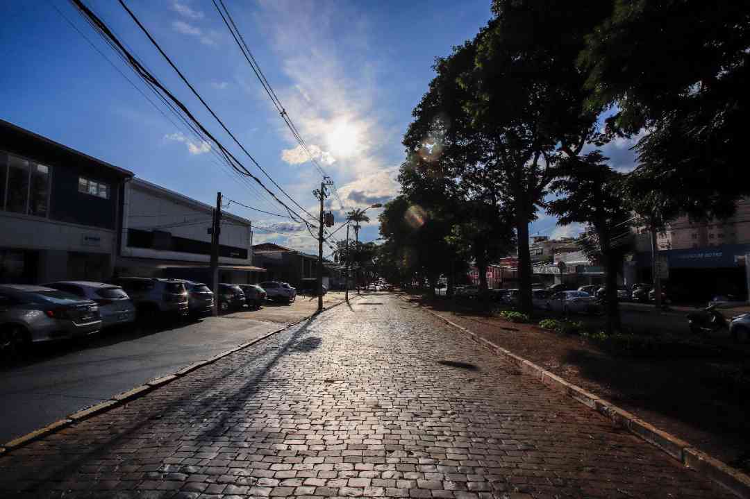 Cartão-postal da cidade, obra vai revitalizar completamente a avenida e construir galerias para acabar com enchentes na região central