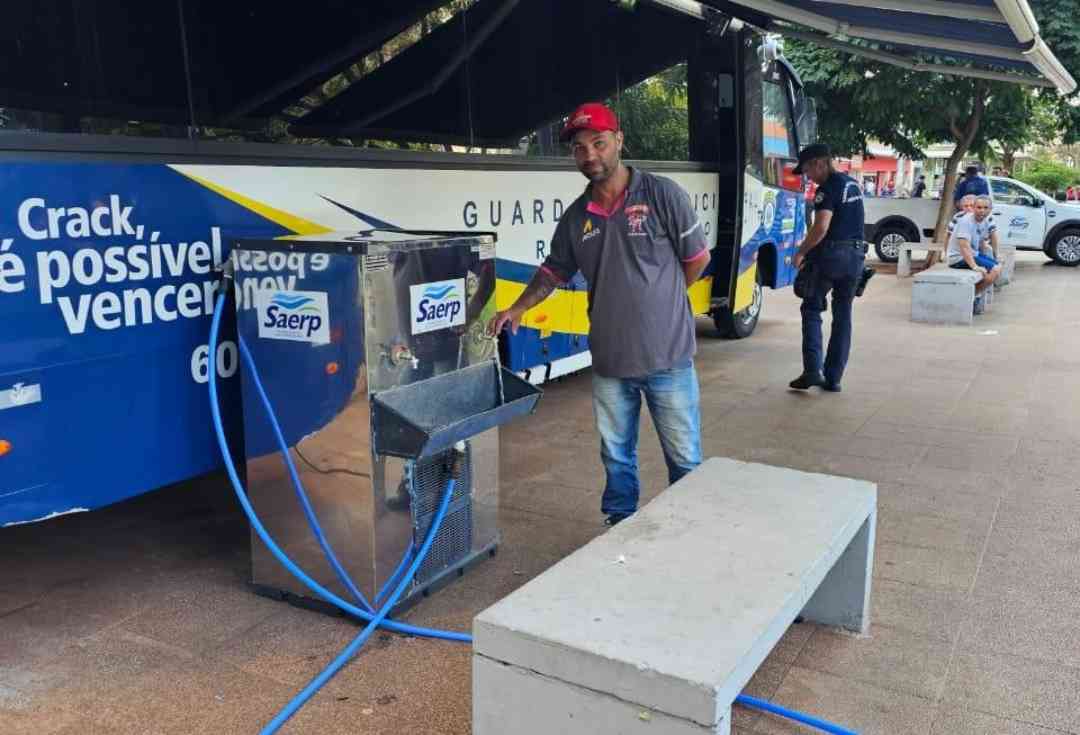 Saerp disponibiliza bebedouro de água no calçadão