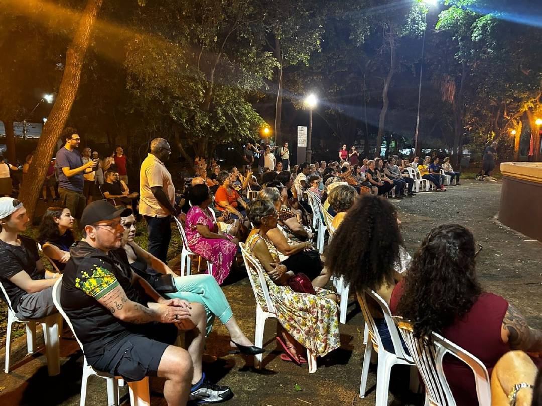 Iniciativa da Secretaria da Cultura e Turismo, o projeto acontece sempre às sextas-feiras, apresentando gratuitamente à população um grupo de chorinho da cidade