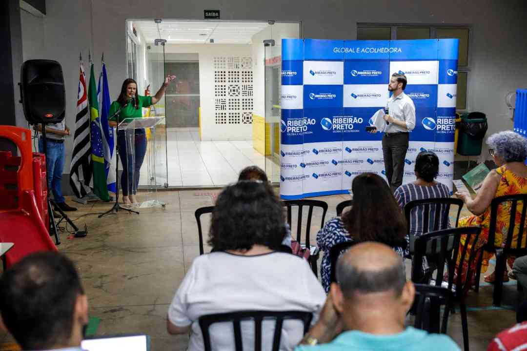 No encontro, os moradores puderam apresentar suas demandas e sugestões para a região