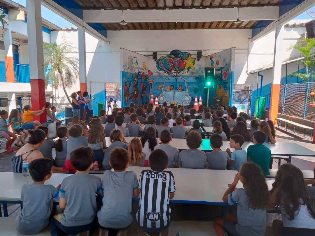 Programa Siga Consciente atende mais de 780 alunos das regiões Central e Leste