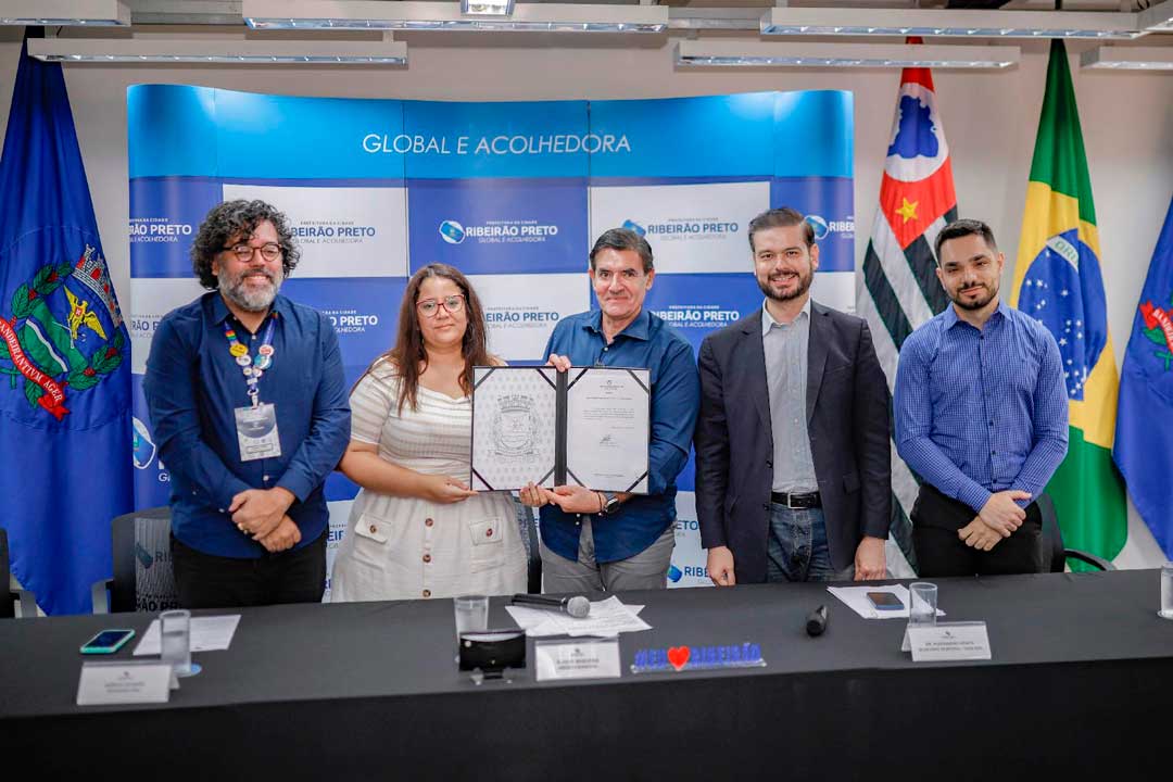 Prefeitura de Ribeirão Preto assina termo de adesão da Política Nacional Aldir Blanc (PNAB)