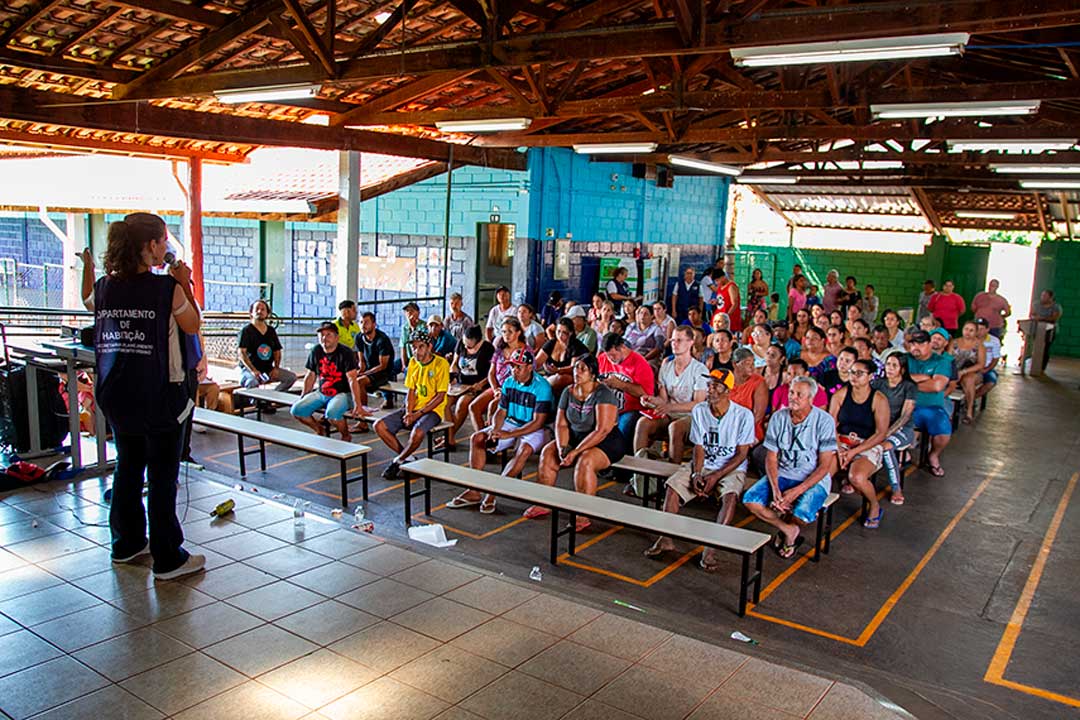 Prefeitura realiza palestras para moradores de núcleos urbanos informais