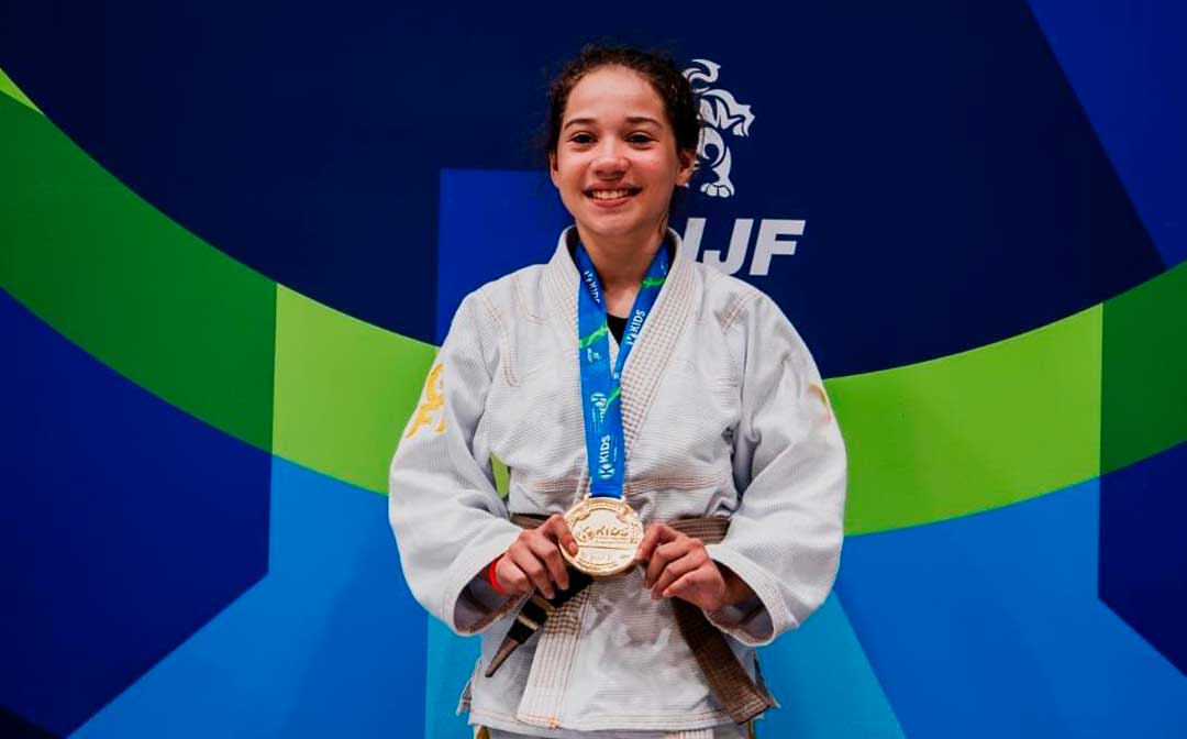 Emanuelle Silva vai representar Ribeirão Preto no “Sulamericano Crianças” de jiu-jitsu