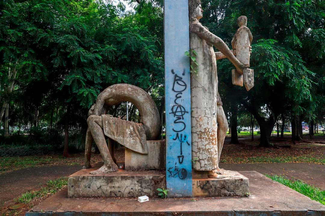 Obras de Bassano Vaccarini no Parque Maurílio Biagi serão restauradas
