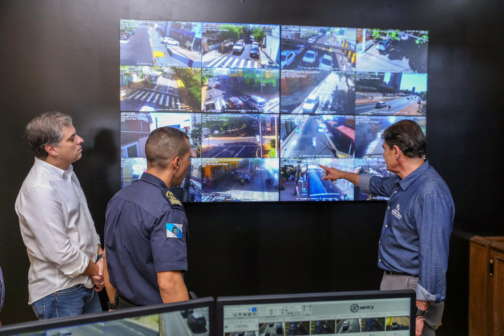 GCM inaugura central de monitoramento por câmeras