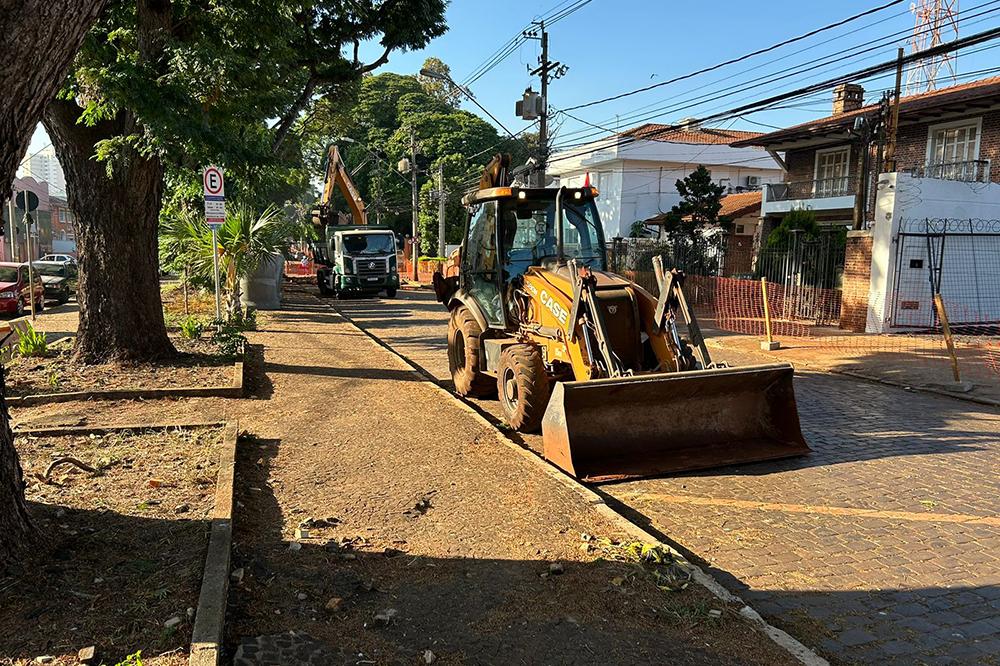 Obras antienchentes no centro de Ribeirão Preto são retomadas