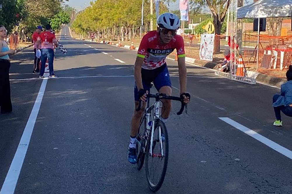 Ciclista de RP é vice-campeão da etapa de Itápolis da Copa São Paulo e mantém a liderança