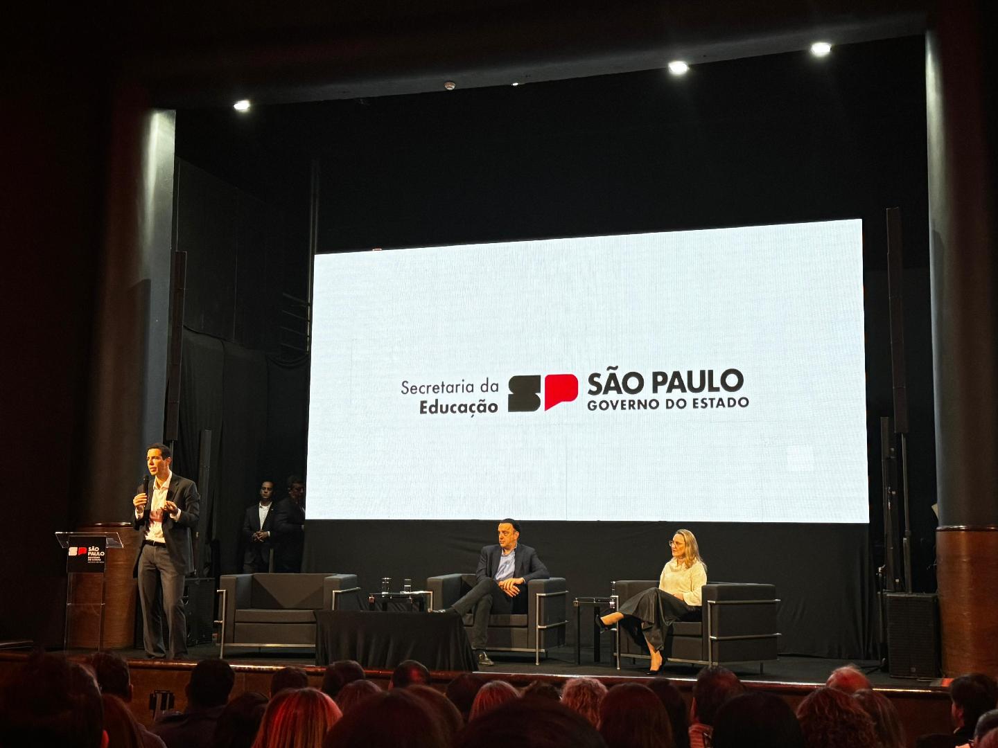 Ribeirão Preto adere à plataforma educacional de leitura do Governo Estadual
