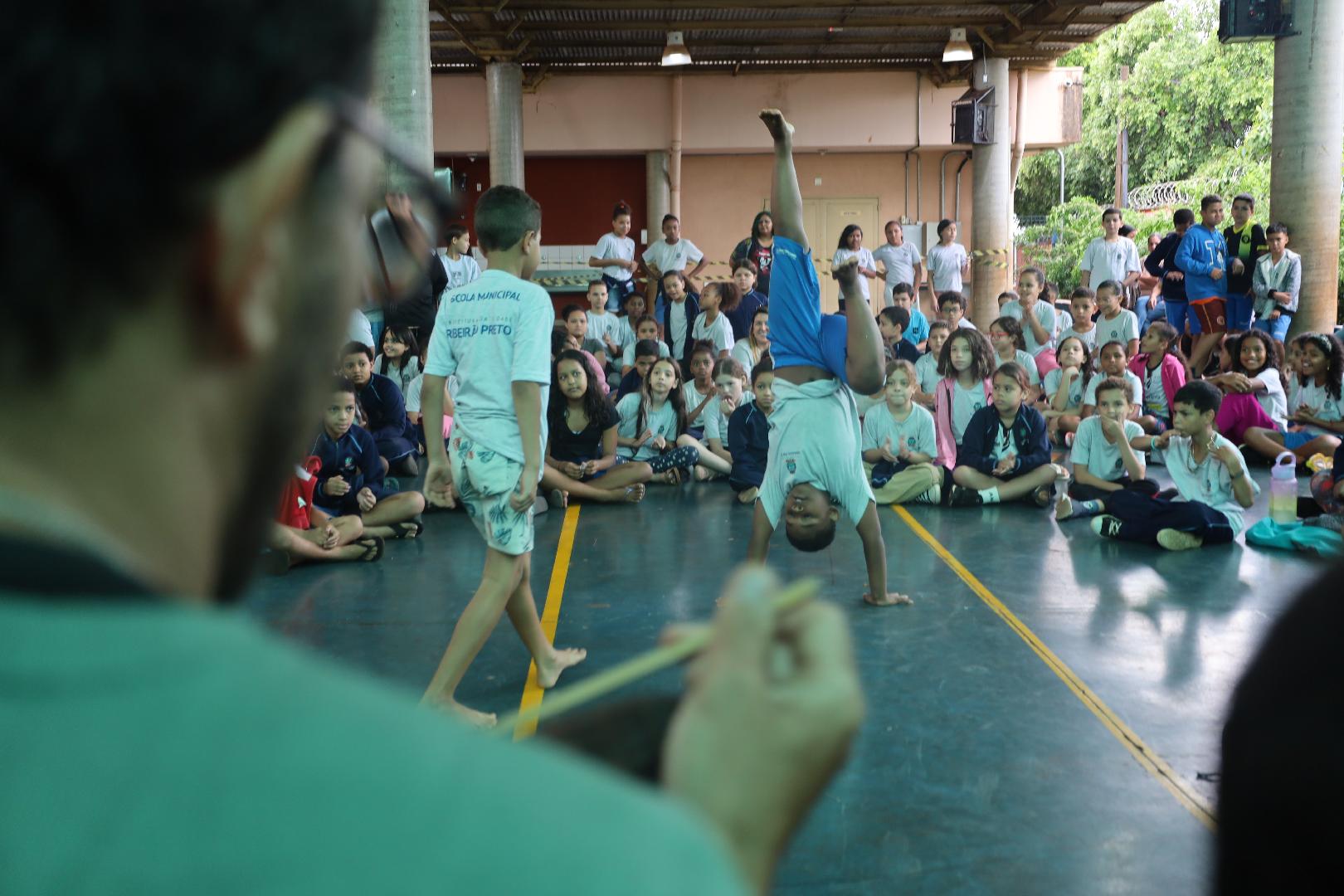 Cerimônia marca a inclusão da capoeira no currículo da EMEF Dr. Faustino Jarruche