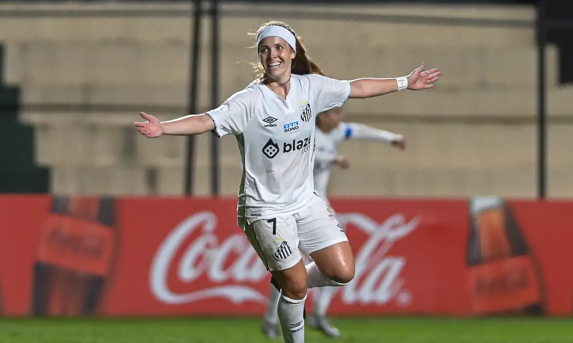 Libertadores feminina chega às quartas com Corinthians e Santos