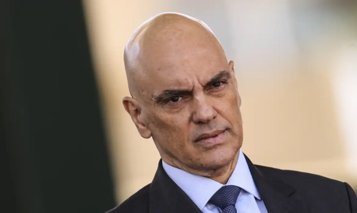 Moraes rejeita recurso de Bolsonaro para arquivar inquérito