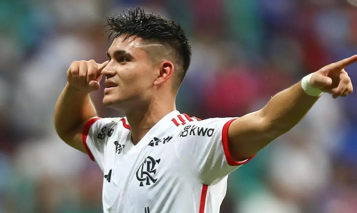 STJD pune Alcaraz e Yuri Alberto por agressão no Corinthians x Flamengo