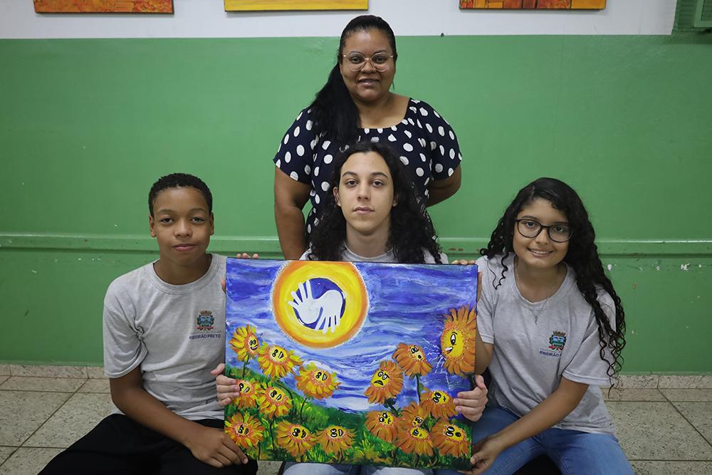 Escola municipal é reconhecida em campeonato que estimula o desenvolvimento artístico-cultural de estudantes surdos