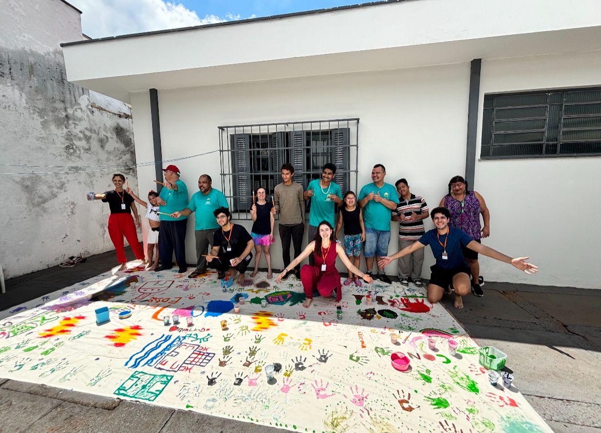 Projeto Multiplicidade Teatral promove inclusão cultural para pessoas com deficiência em Ribeirão Preto