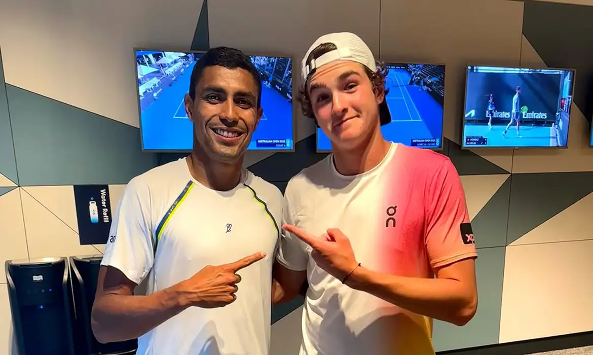 Thiago Monteiro e João Fonseca se classificam a Aberto da Austrália