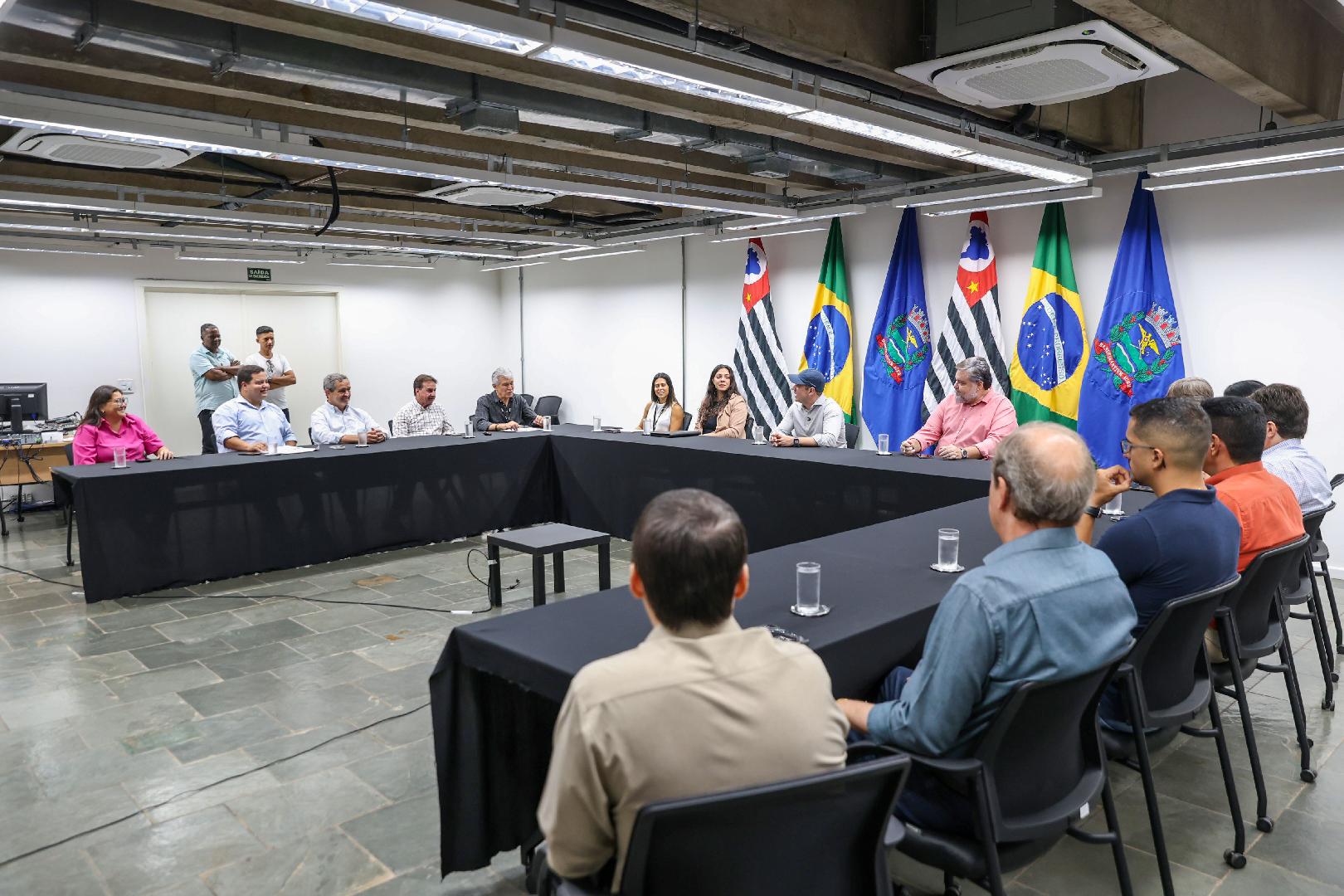 Prefeitura e Associação Paulista de Supermercados definem ações para fortalecer o setor e ampliar as oportunidades de trabalho