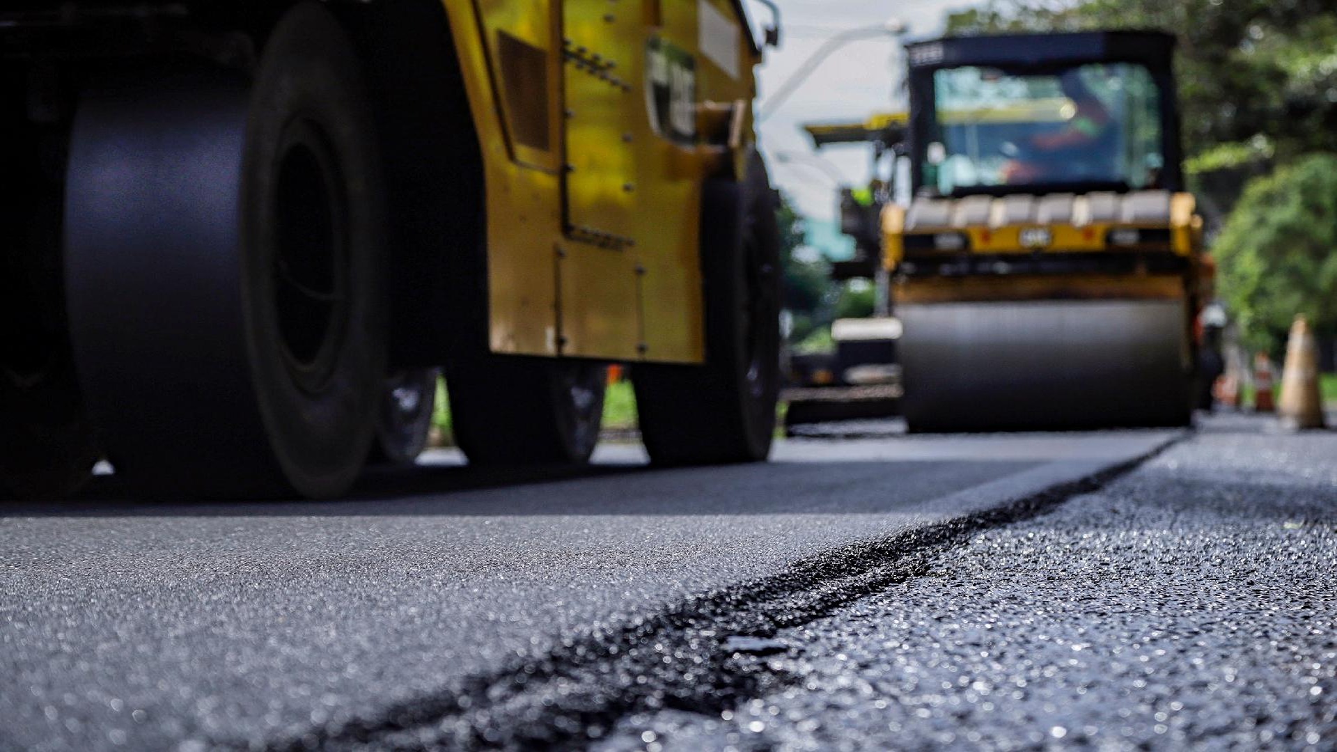 Vinte e dois trechos recebem obras de recapeamento em Ribeirão Preto